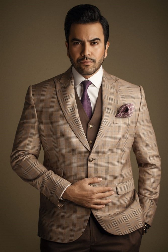 The talented musician turned actor Junaid Khan launches his YouTube Channel