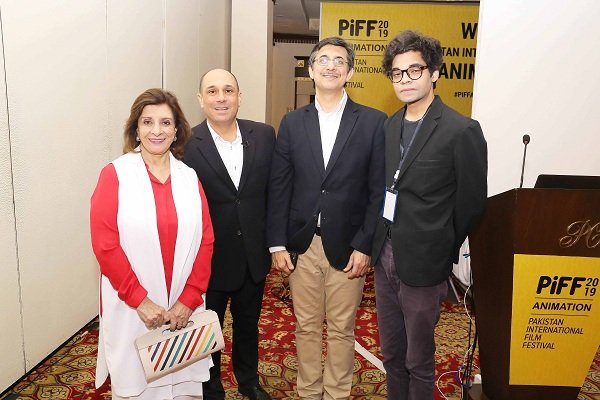 Trendinginsocial.com Sultana Siddiqui, Geoffrey Wexler, Duraid Qureshi and Usman Riaz