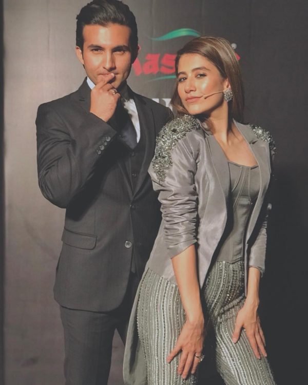 Social Media Go Crazy Over Shahroz Sabzwari and Syra Shahroz Seperation Rumors