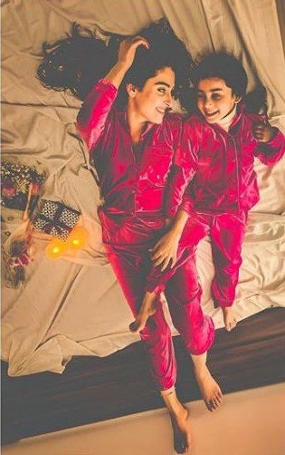 Click's From Actress Ayeza Khan's 29th Birthday
