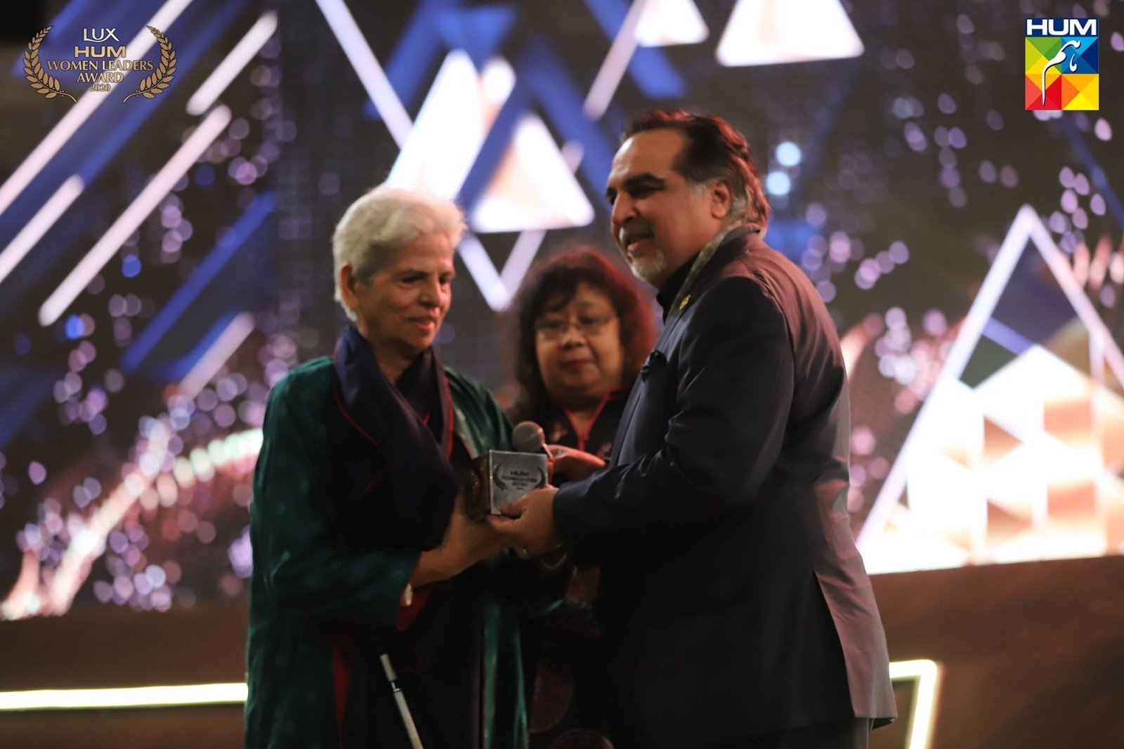 Iconic Women From Pakistan And Abroad Honoured At Hum Women Leaders Award 