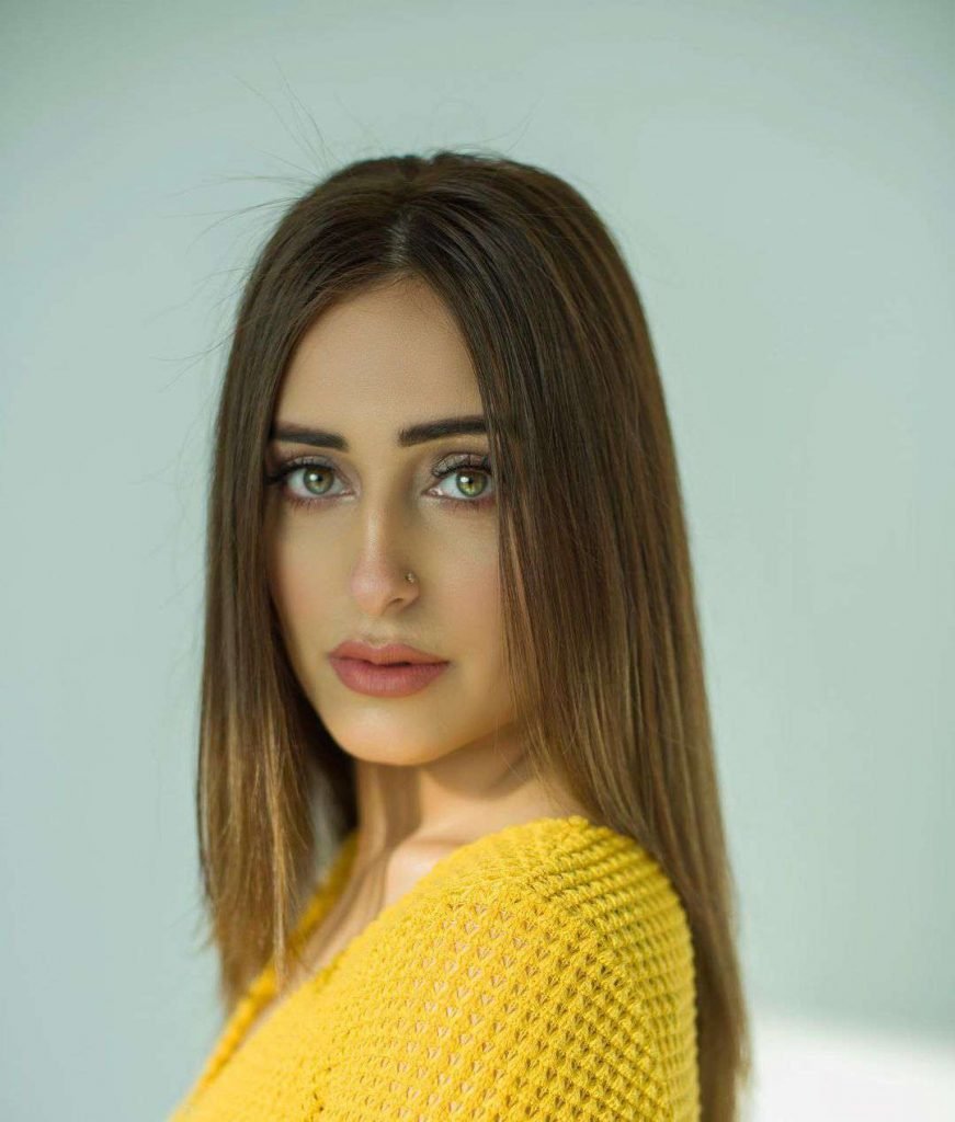 Know her more: Actress Sidra Niazi
