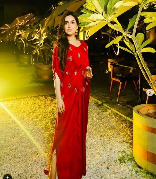 Know her more: Actress Sidra Niazi