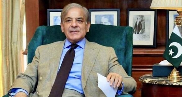 PM Shehbaz Sharif visits Mazar-e-Quaid in Karachi