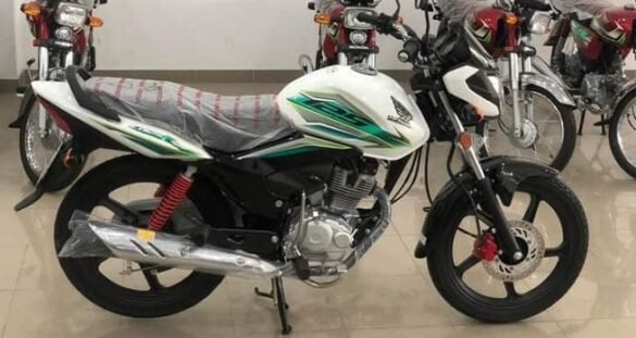 Honda CB 125 White Color