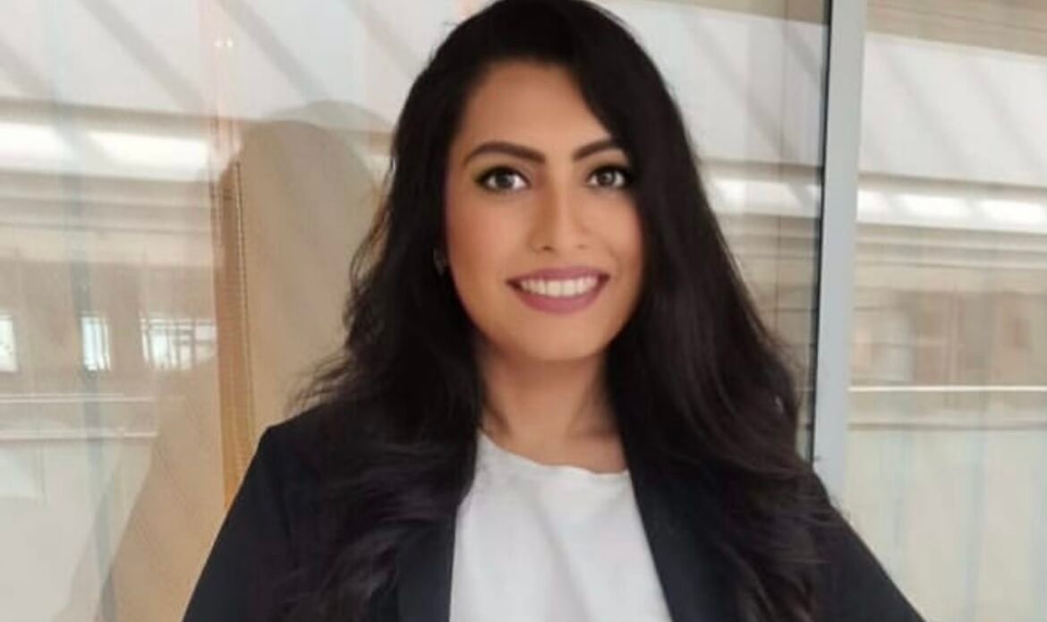 Hello Shabnam Film Director