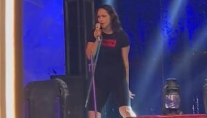 Faryal Mehmood's Electrifying Dance Performance Sets Social Media Ablaze