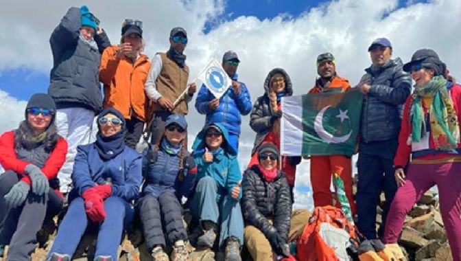 Bari La Peak Bari La Peak